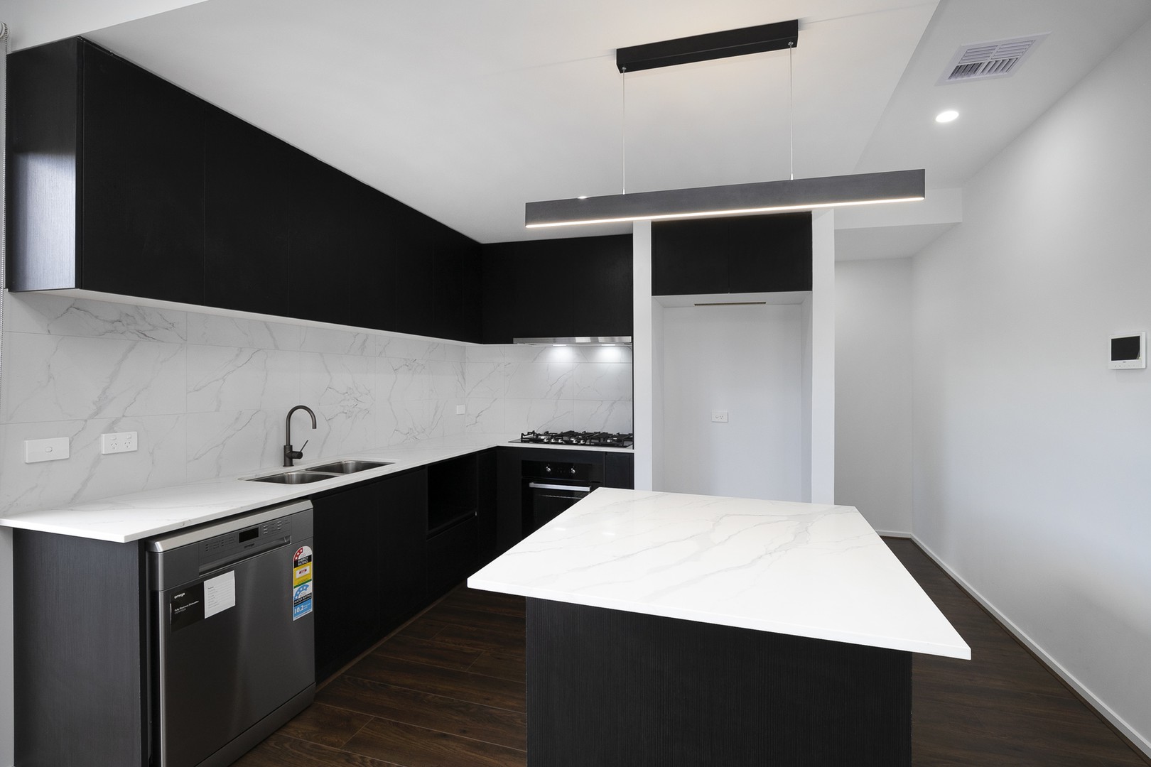 25 McGahan Crescent, Sydenham, VIC 3037 - Thumbnail 2 - 14/02/2024