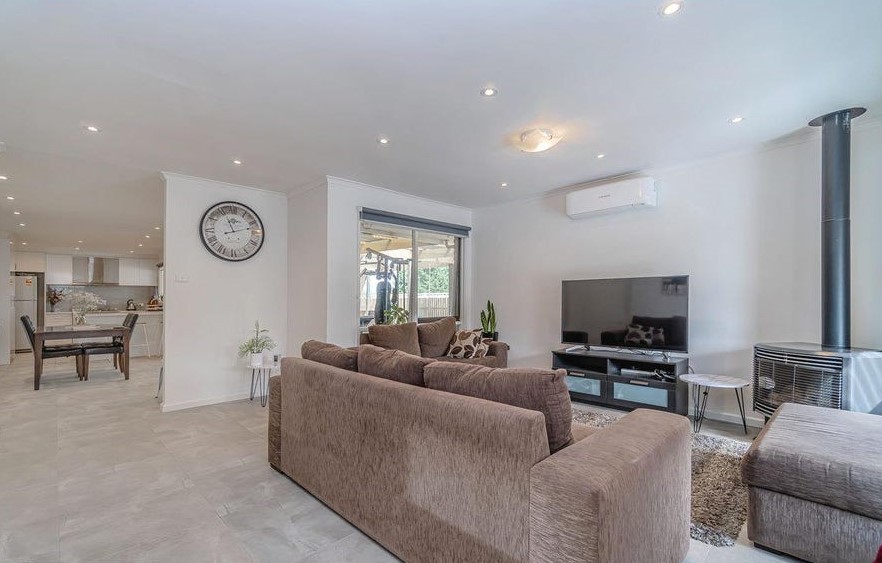 25 Melaleuca Drive, Meadow Heights, VIC 3048, Meadow Heights - Thumbnail 5