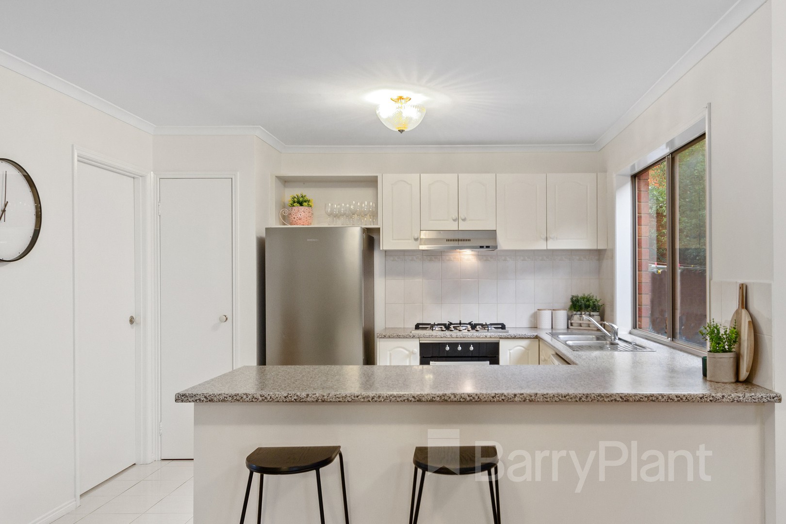 25 Mosman Close, Wantirna South, VIC 3152, Wantirna South - Thumbnail 3