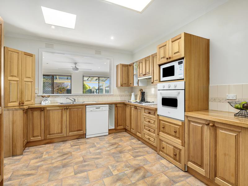 25 Neville Street, Keilor East, VIC 3033, Keilor East - Thumbnail 3