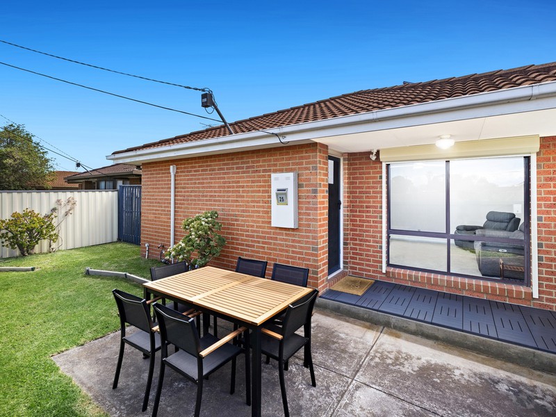 25 Oakdene Grove South, Altona Meadows, VIC 3028 - Image - 21/11/2025