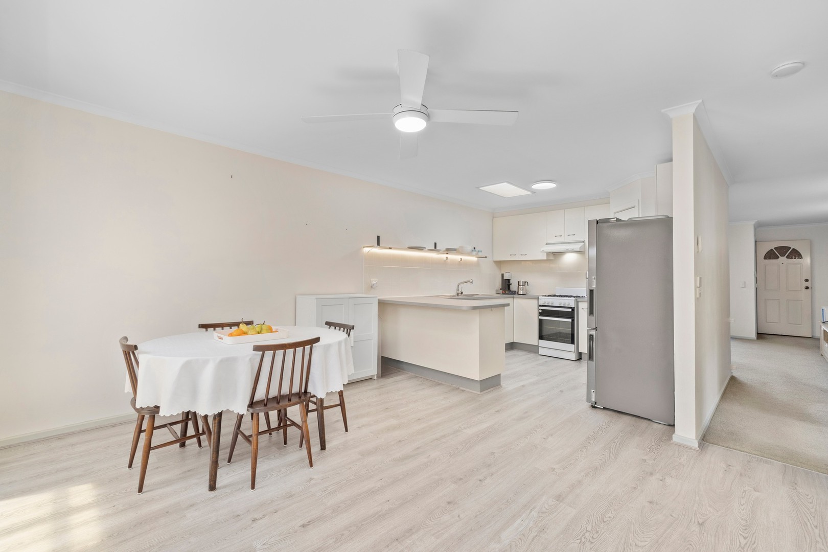 25 Oakdene Grove South, Altona Meadows, VIC 3028 - Thumbnail 2 - 21/11/2025