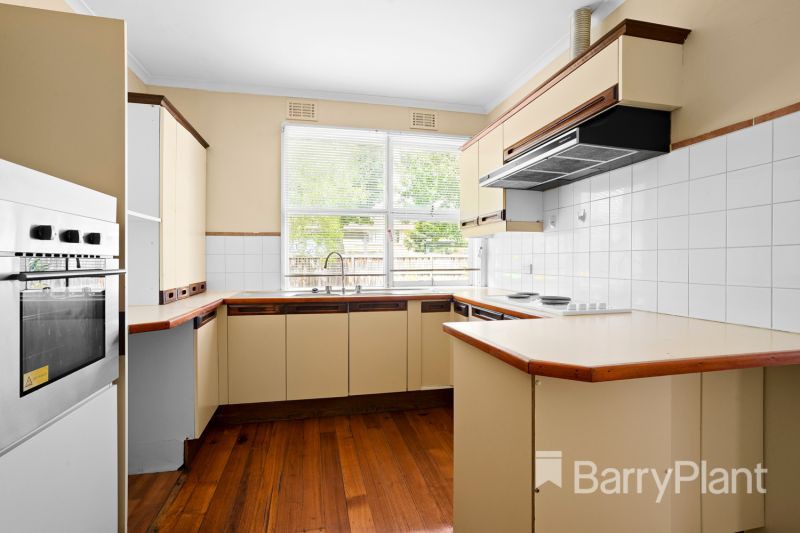 25 Parkmore Road, Forest Hill, VIC 3131, Forest Hill - Thumbnail 2