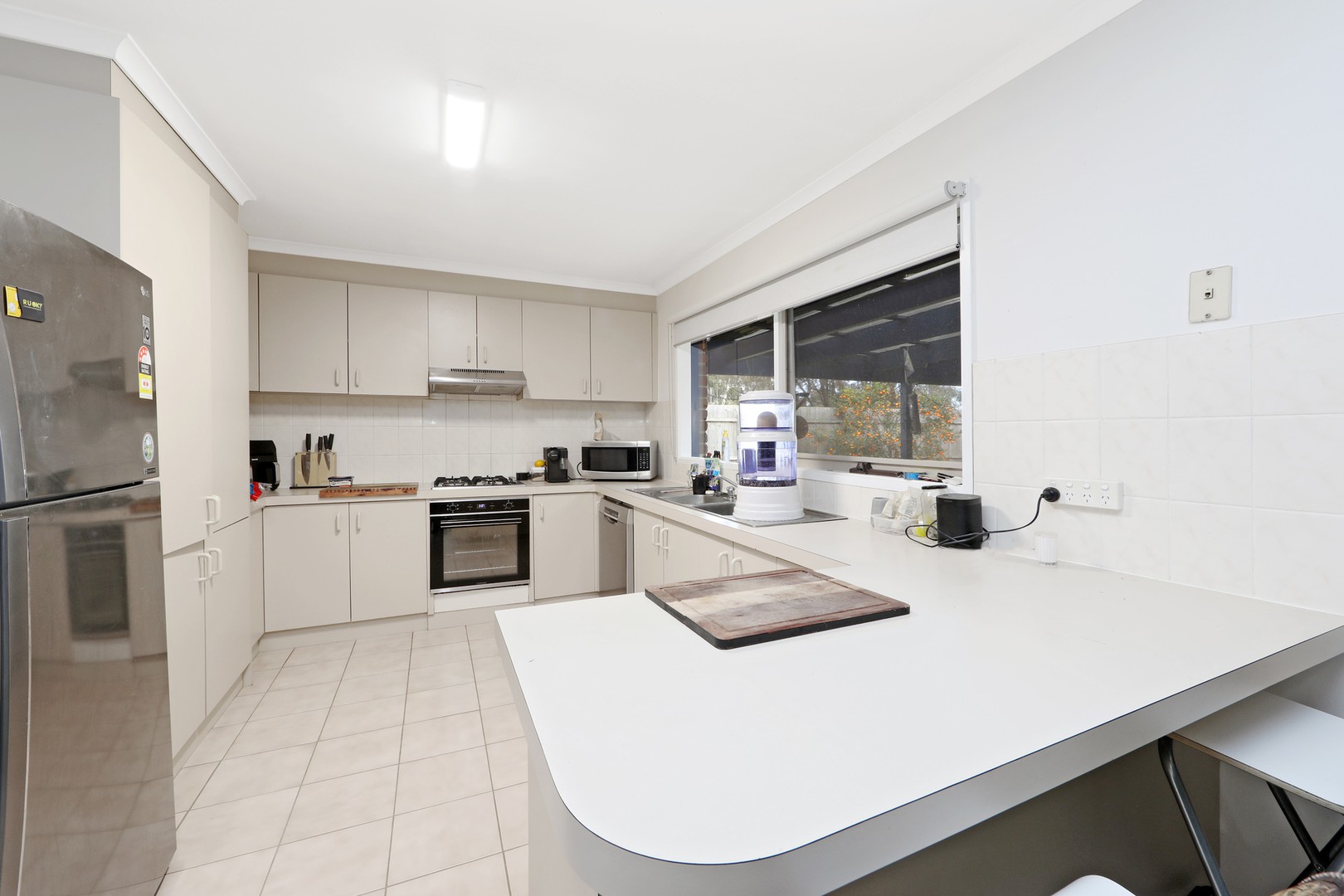 25 Pinehill Drive, Rowville, VIC 3178, Rowville - Thumbnail 3