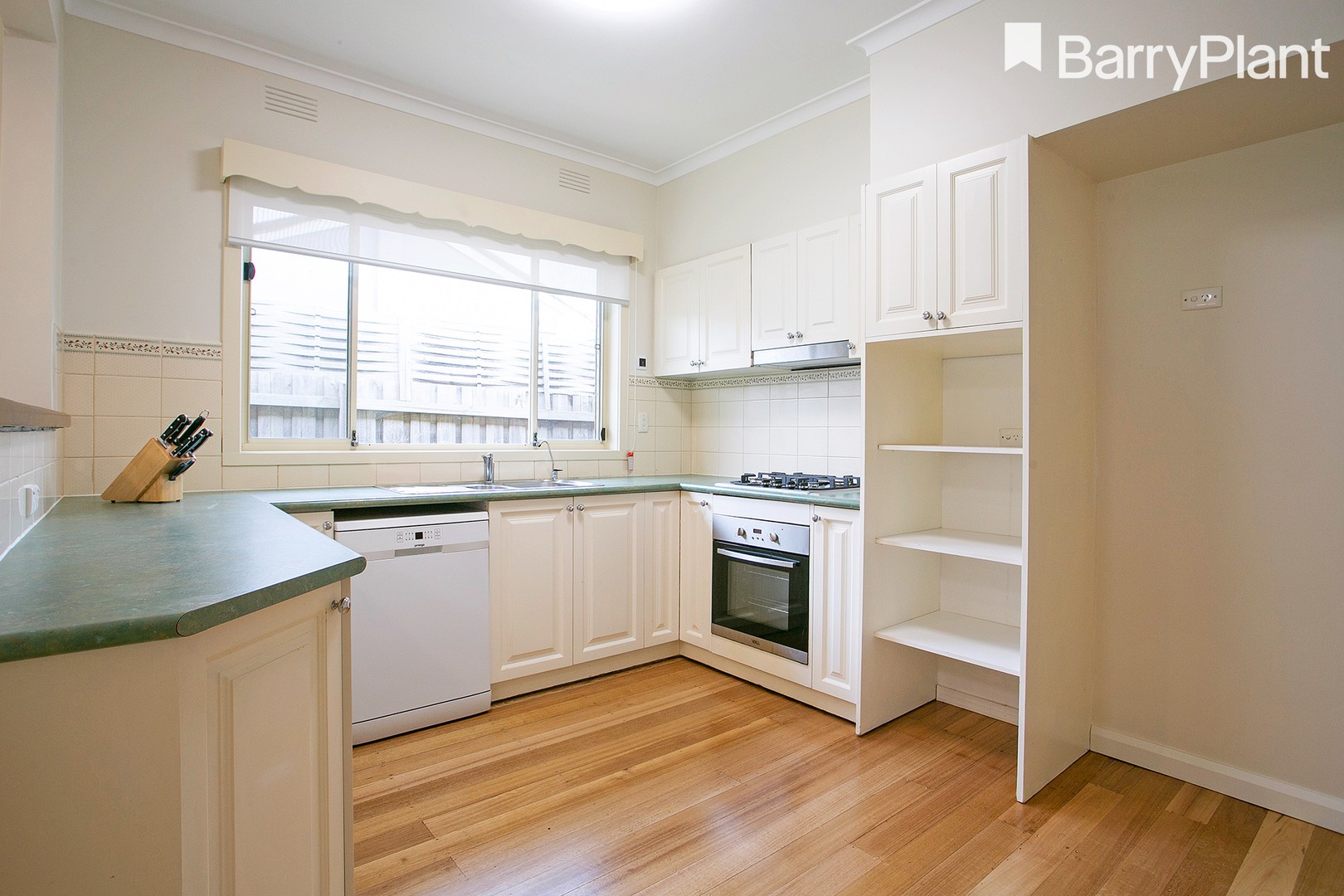 25 Queen Street, Frankston, VIC 3199 - Thumbnail 1 - 09/05/2025