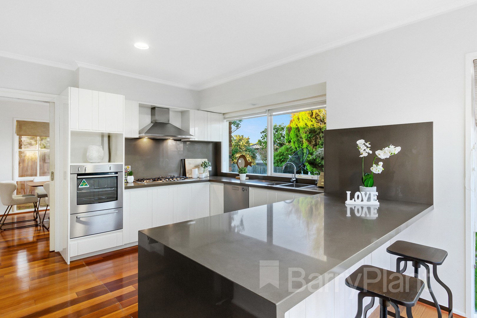 25 Quixley Grove, Wantirna, VIC 3152, Wantirna - Thumbnail 4