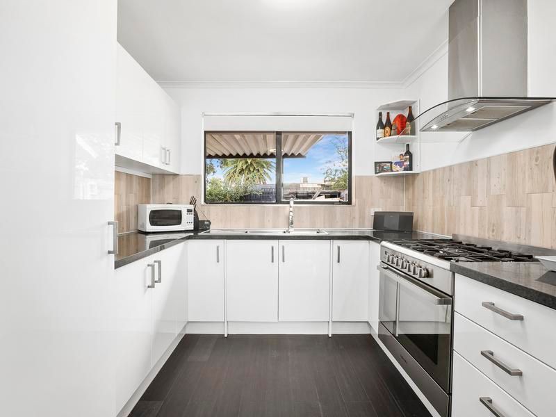25 Rhonda  Street, Avondale Heights, VIC 3034, Avondale Heights - Thumbnail 3
