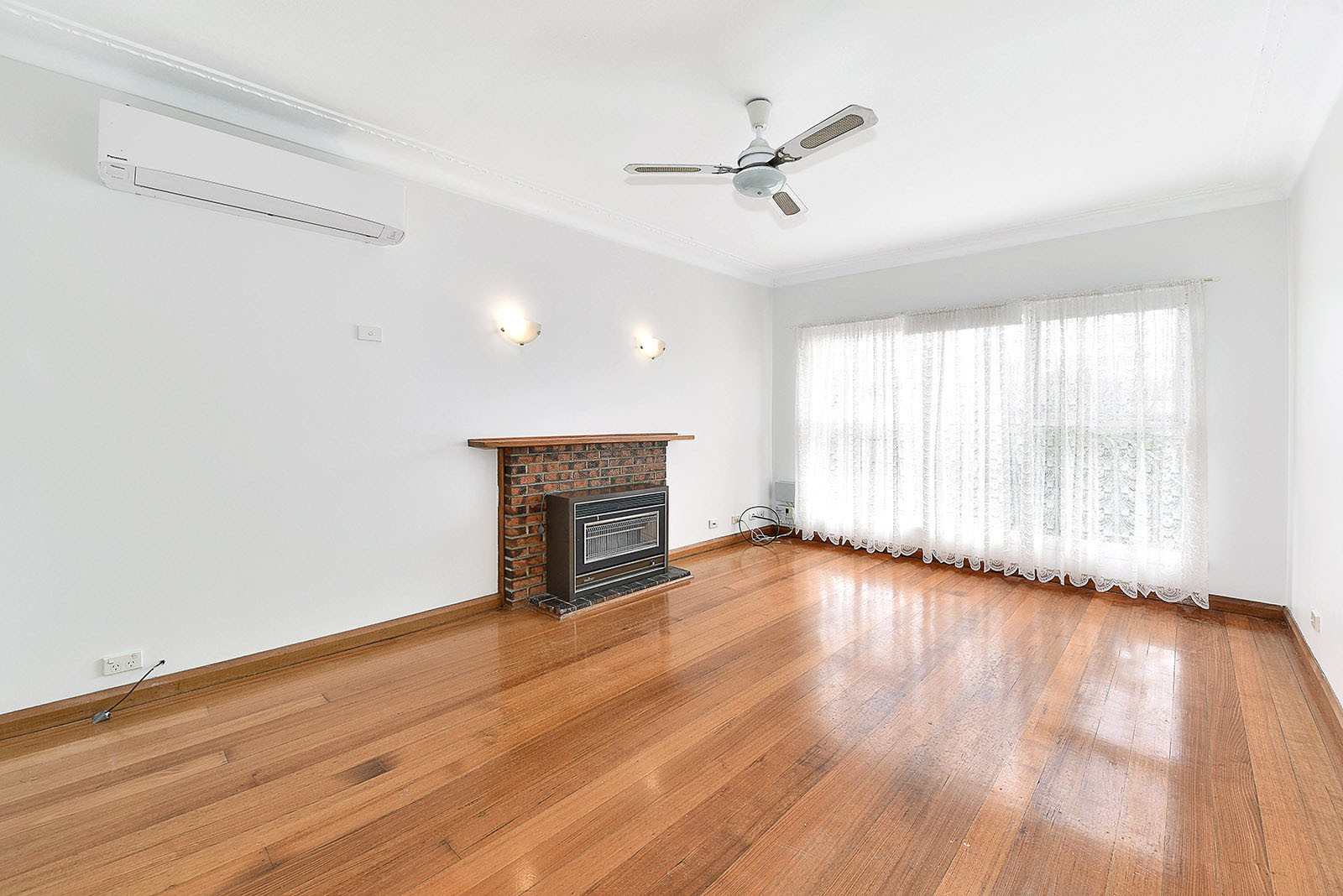 25 Roberts  Road, Airport West, VIC 3042 - Thumbnail 1 - 05/10/2022