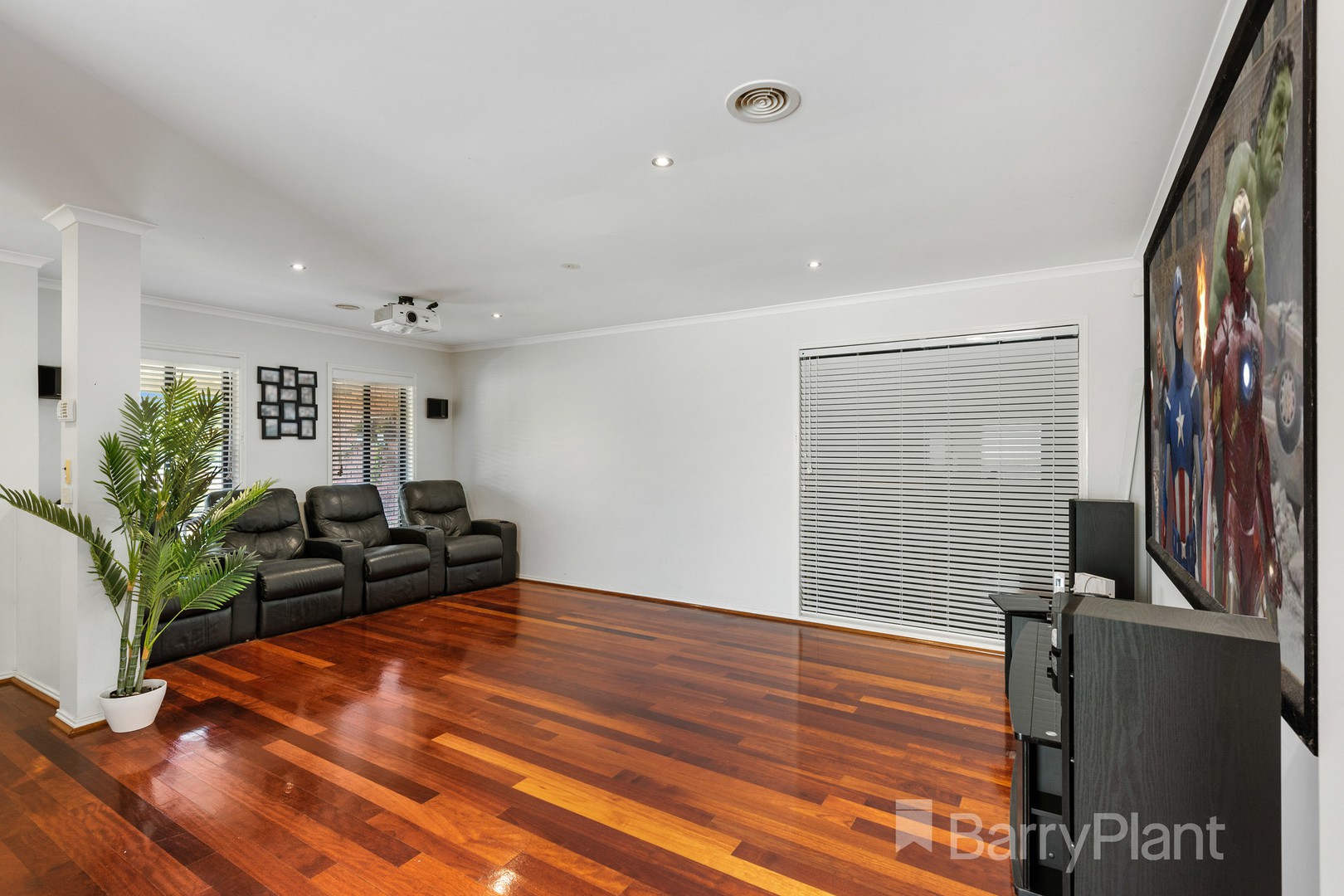 25 Royal Oaks Drive, Tarneit, VIC 3029, Tarneit - Thumbnail 4