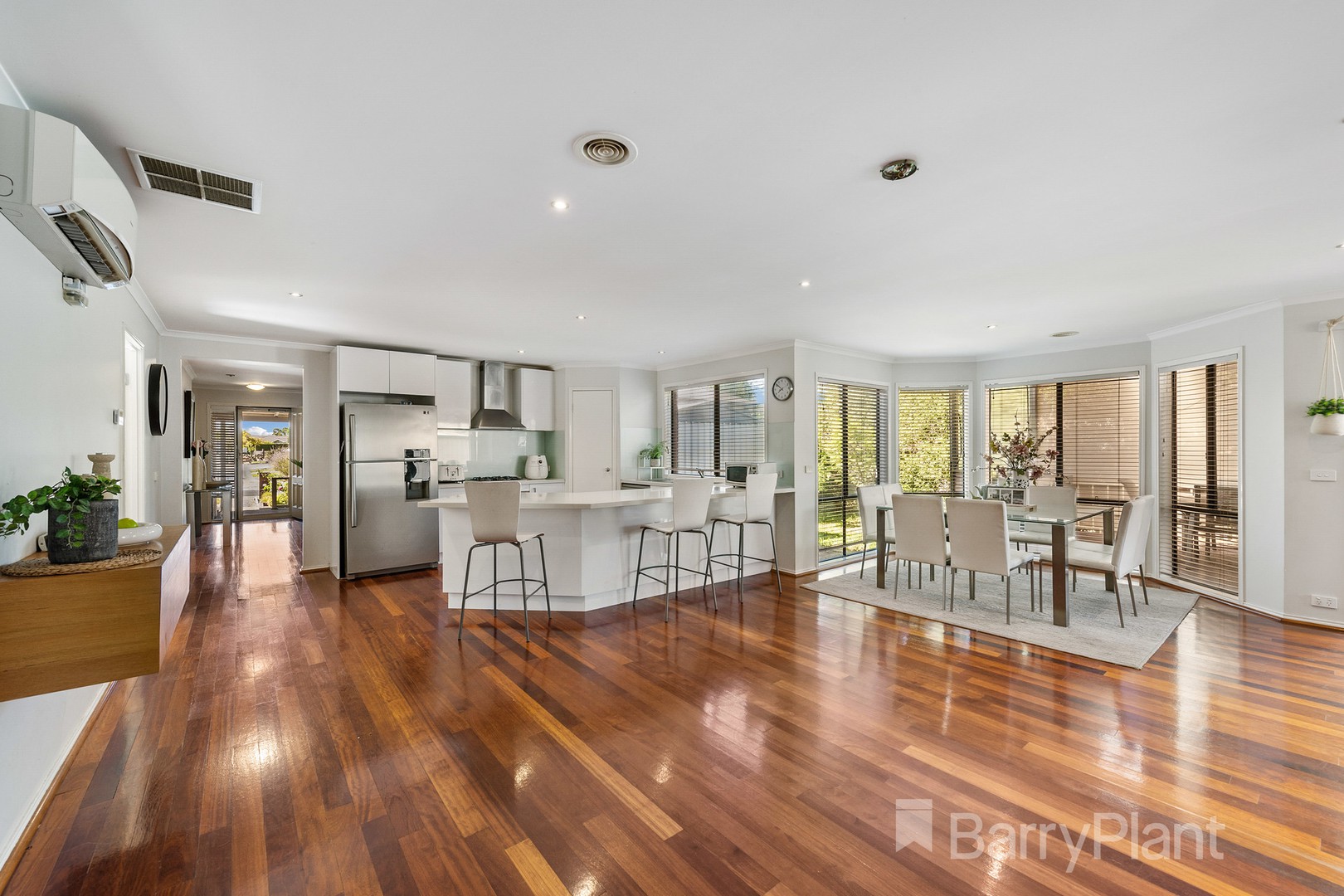 25 Royal Oaks Drive, Tarneit, VIC 3029, Tarneit - Thumbnail 7