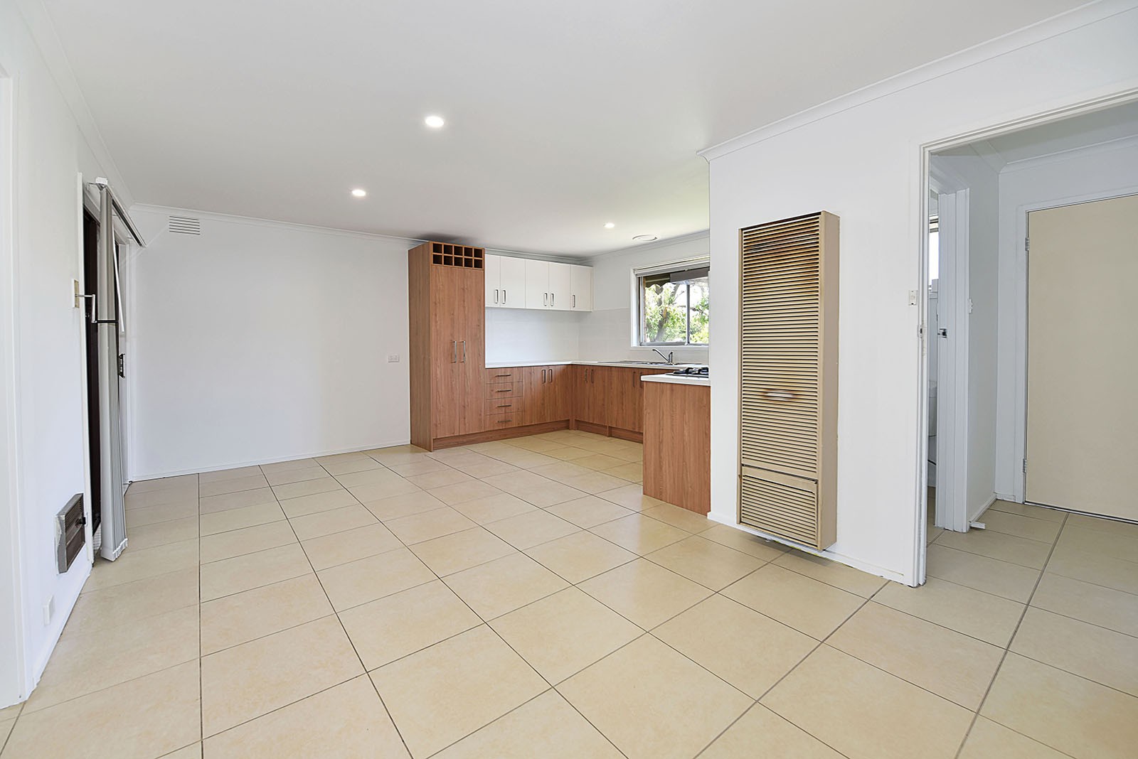 25 Scampton  Crescent, Tullamarine, VIC 3043, Tullamarine - Thumbnail 2