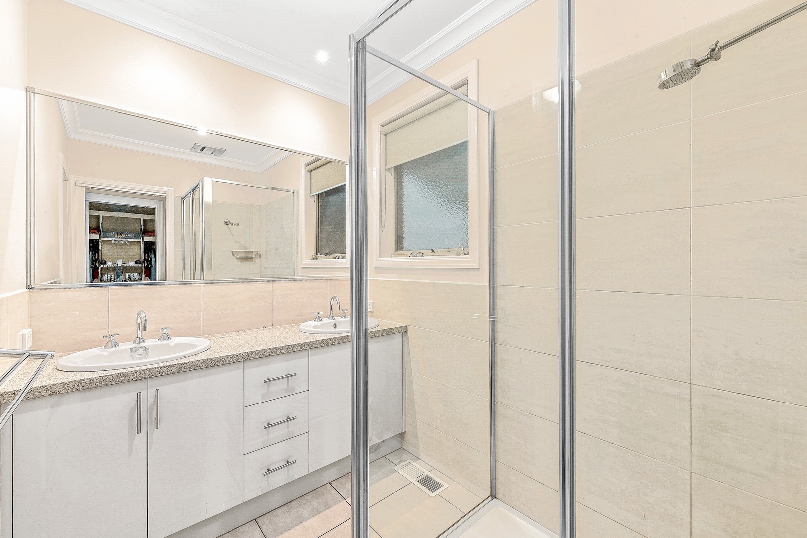 25 Sheldon Drive, Berwick, VIC 3806, Berwick - Thumbnail 4