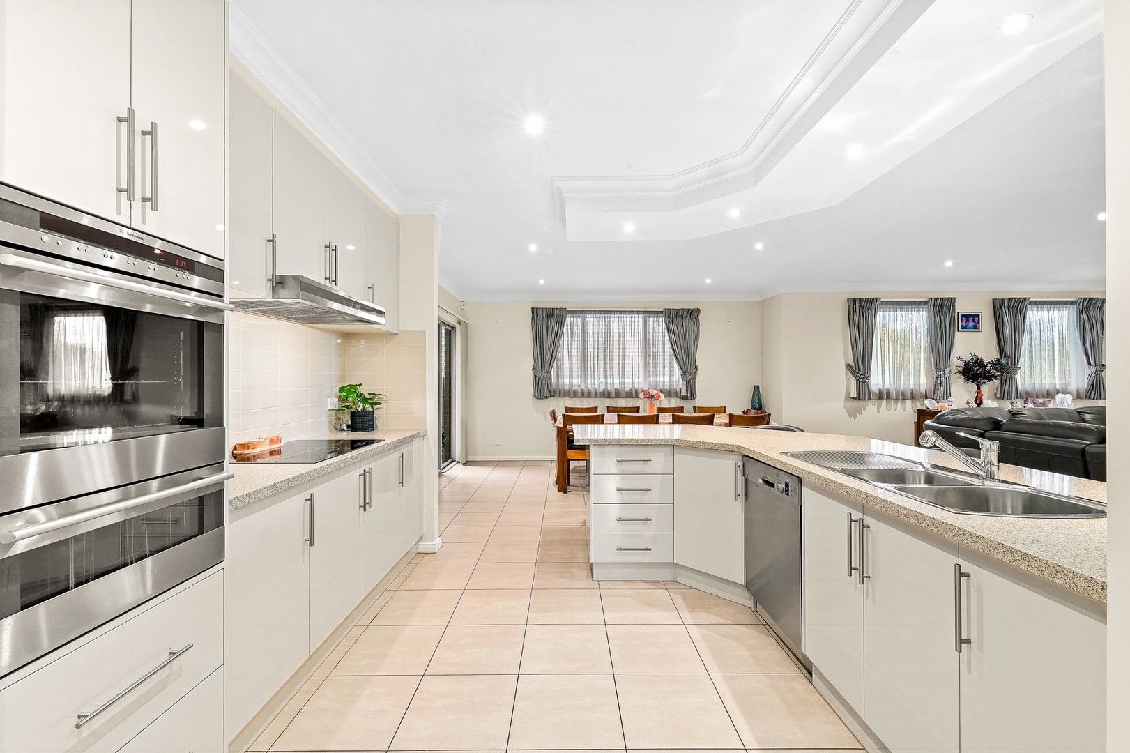 25 Sheldon Drive, Berwick, VIC 3806, Berwick - Thumbnail 5
