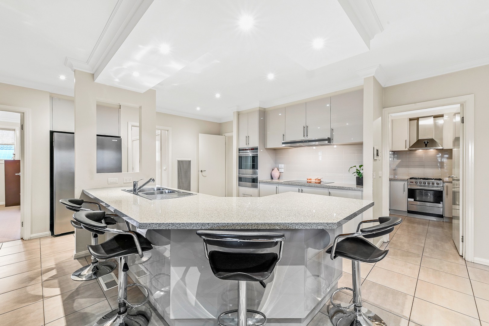 25 Sheldon Drive, Berwick, VIC 3806, Berwick - Thumbnail 6