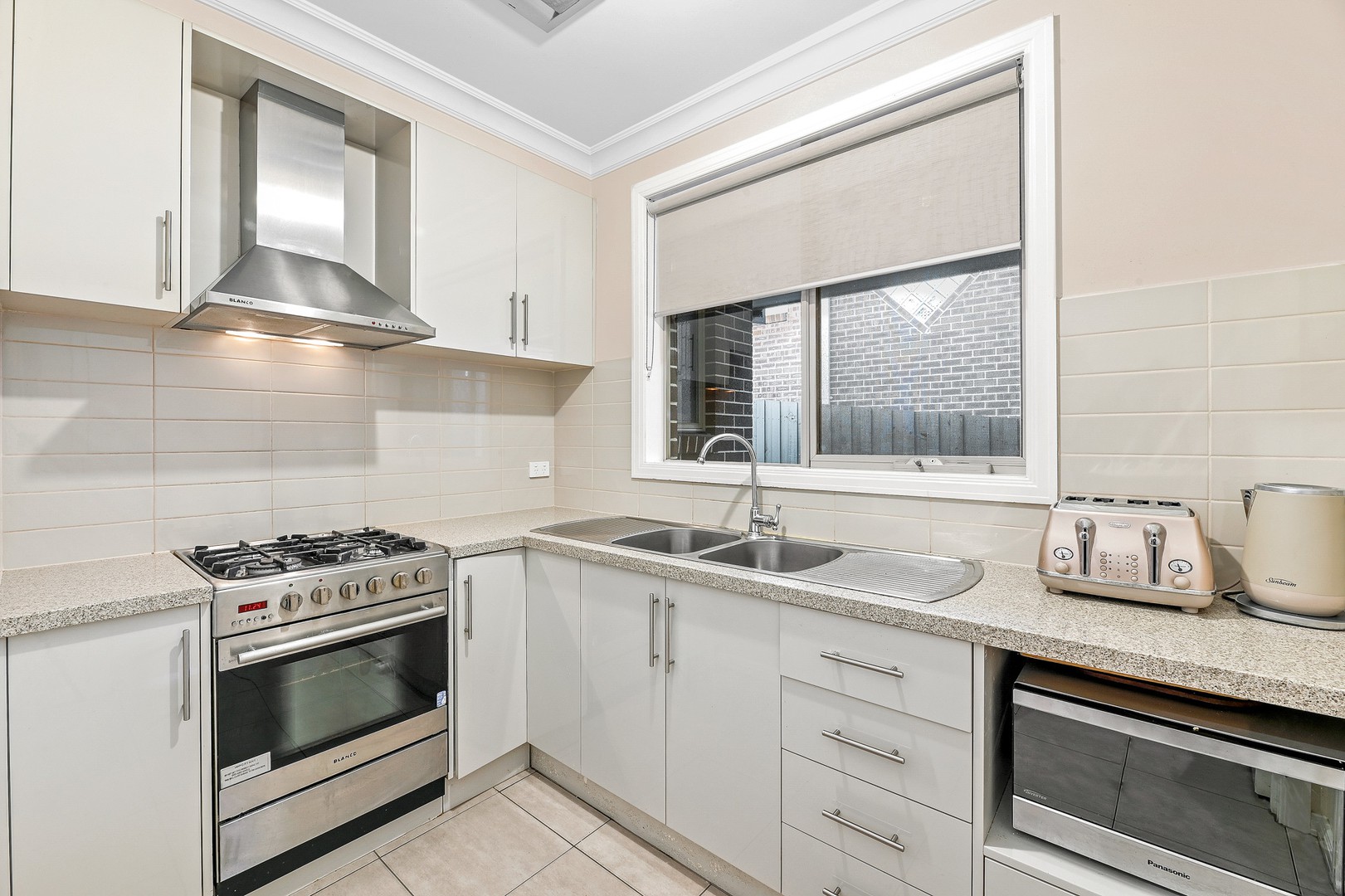 25 Sheldon Drive, Berwick, VIC 3806, Berwick - Thumbnail 7