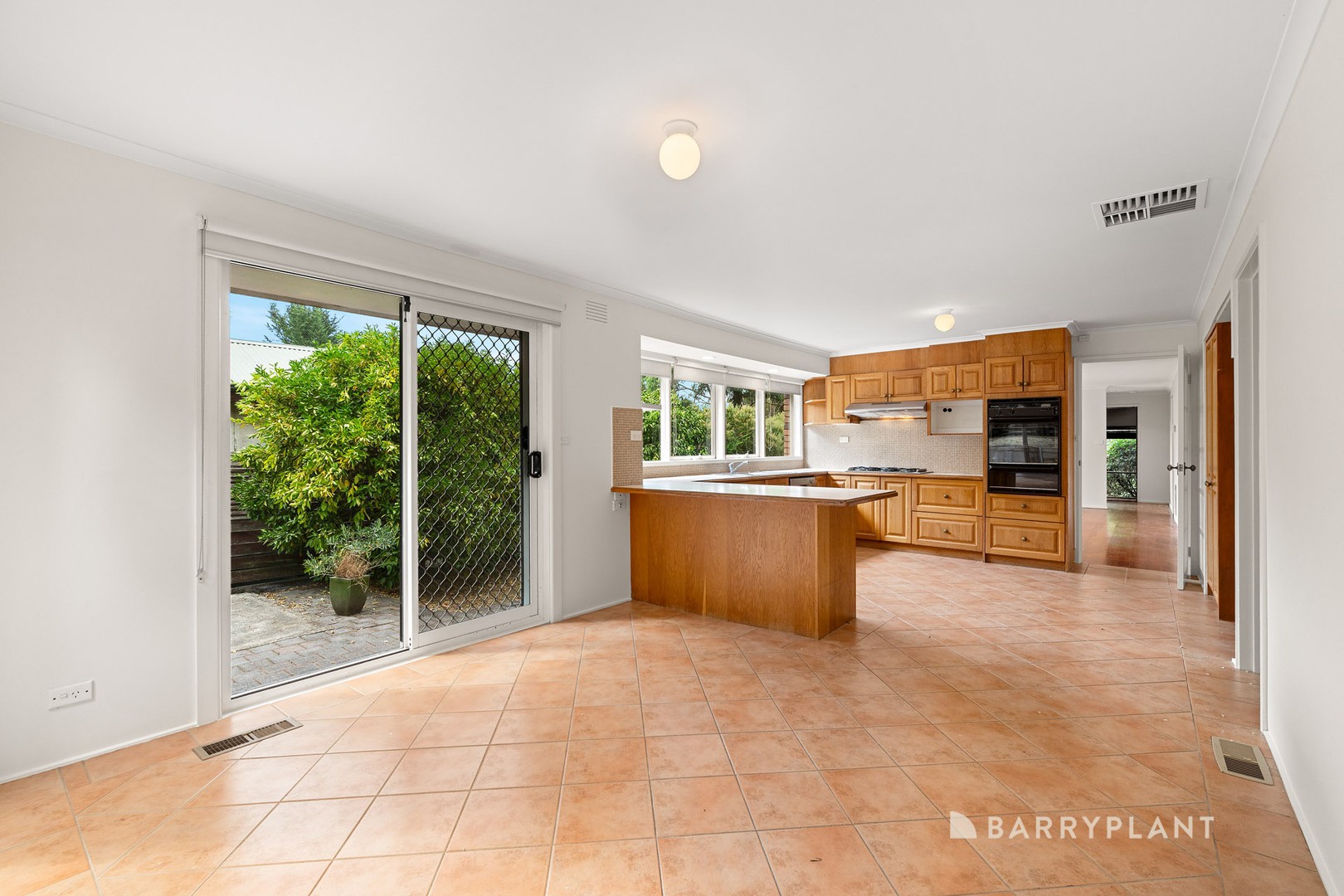 25 Souter Street, Eltham, VIC 3095, Eltham - Thumbnail 3