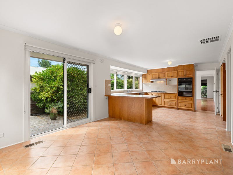 25 Souter Street, Eltham, VIC 3095 - Thumbnail 2 - 13/11/2025