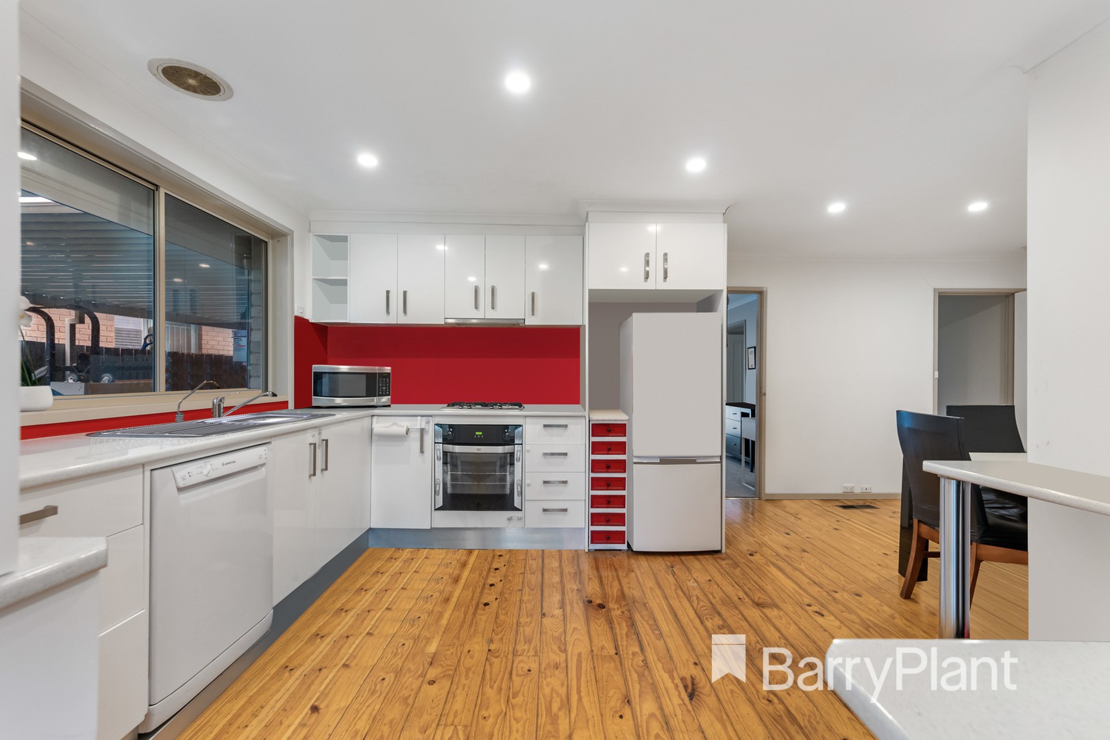 25 Strathmore Crescent, Hoppers Crossing, VIC 3029, Hoppers Crossing - Thumbnail 4