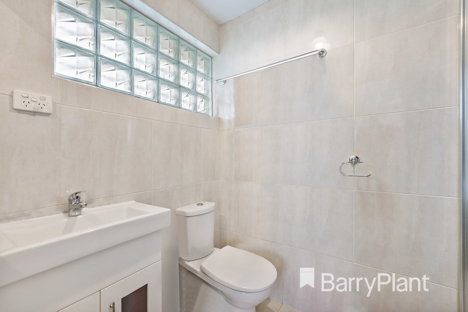 25 Strathmore Crescent, Hoppers Crossing, VIC 3029, Hoppers Crossing - Thumbnail 8