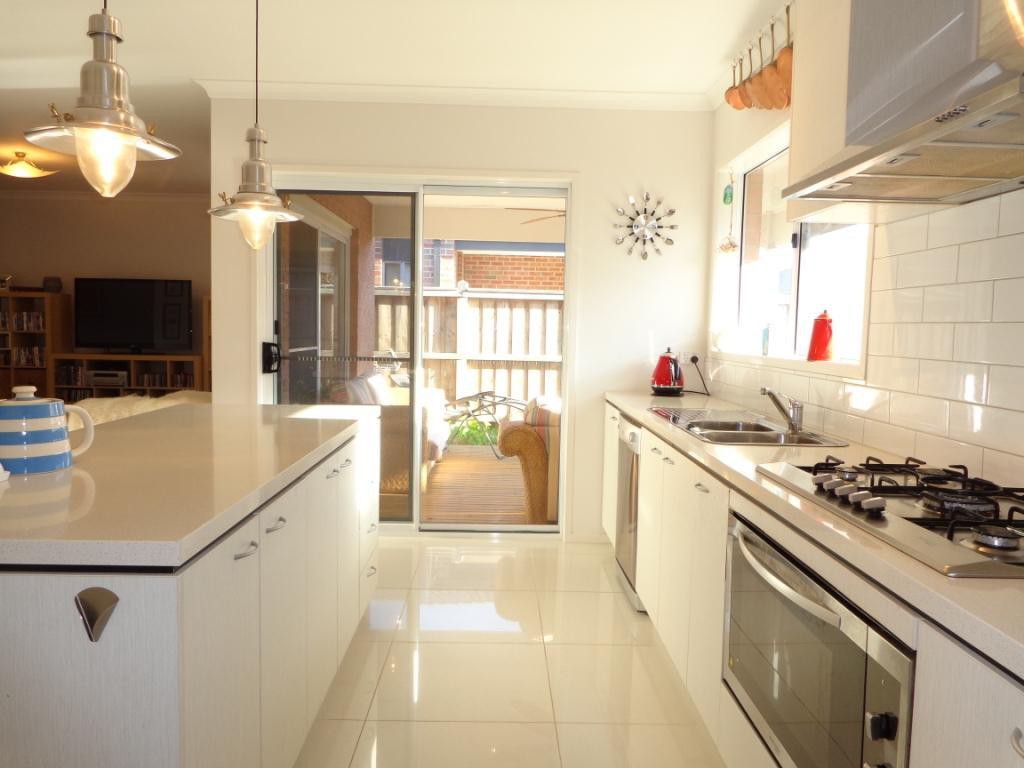 25 Surrey Grove, Point Cook, VIC 3030, Point Cook - Thumbnail 3