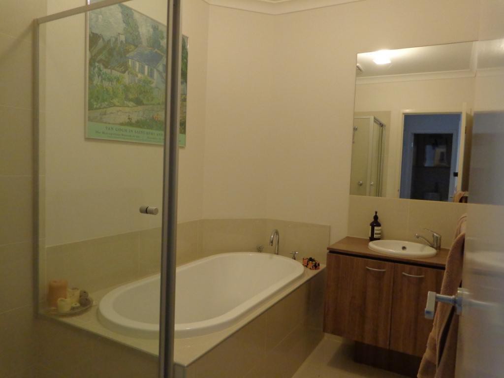 25 Surrey Grove, Point Cook, VIC 3030, Point Cook - Thumbnail 8