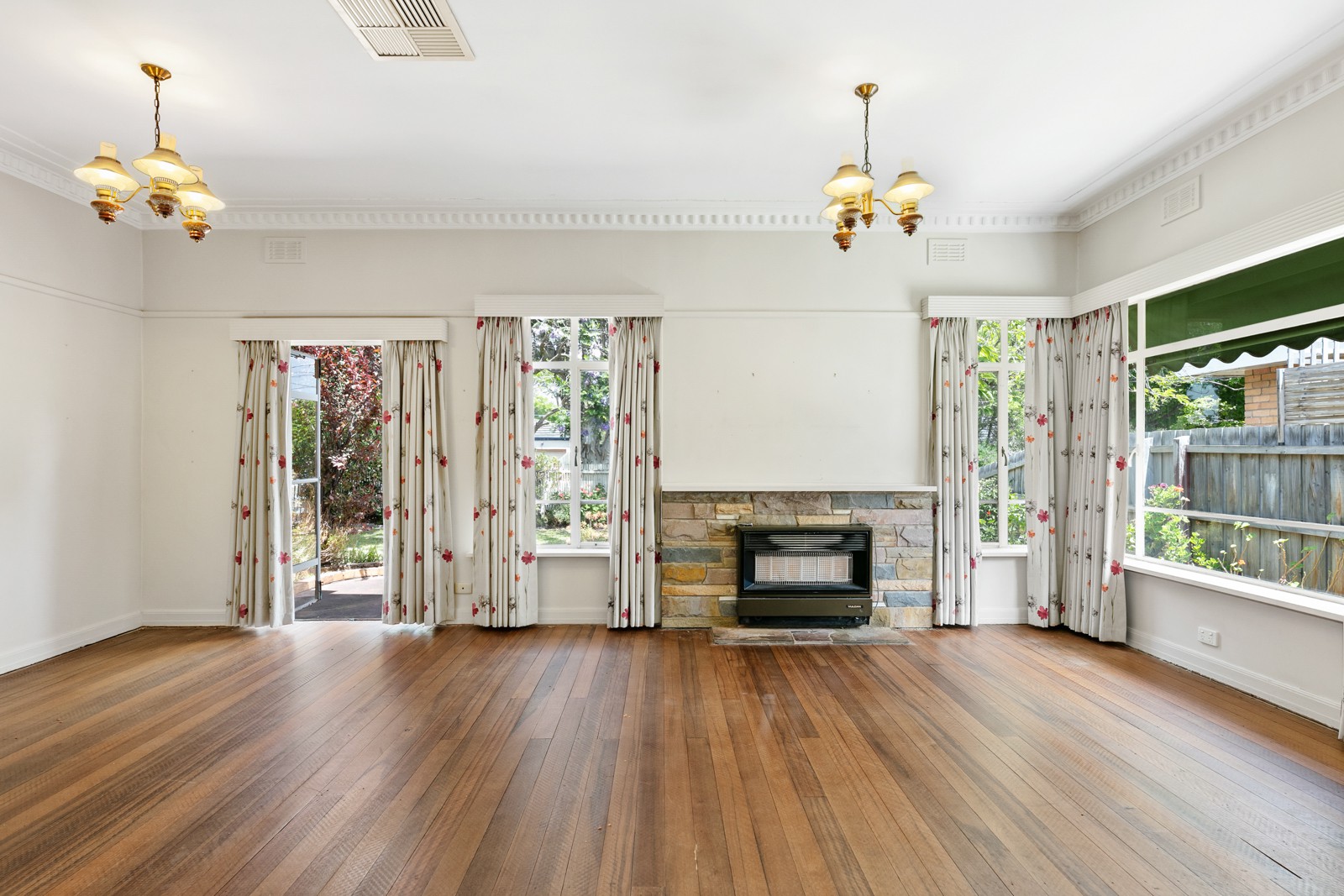 25 Swinden Avenue, Cheltenham, VIC 3192, Cheltenham - Thumbnail 4