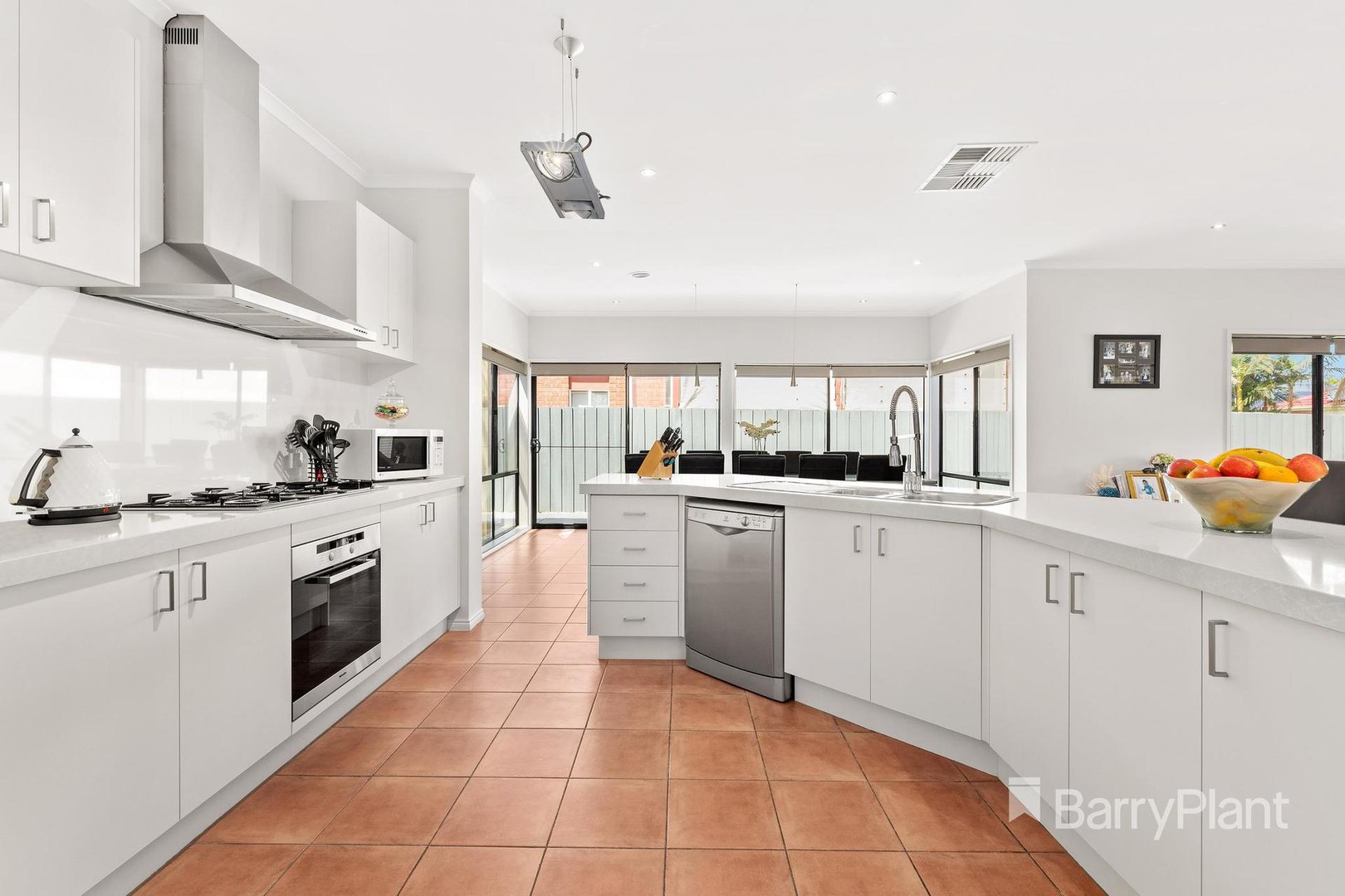 25 The AvenueSouth Morang, VIC 3752, South Morang - Thumbnail 4