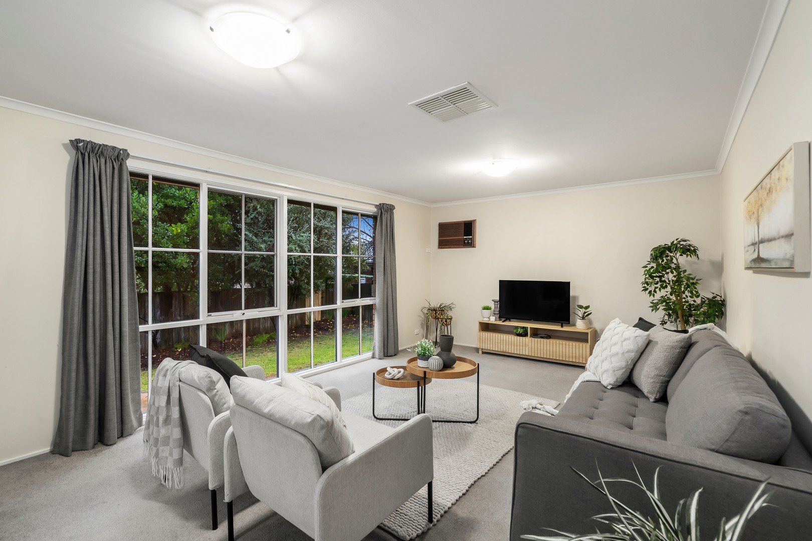 25 Tidcombe Crescent, Doncaster East, VIC 3109, Doncaster East - Thumbnail 3