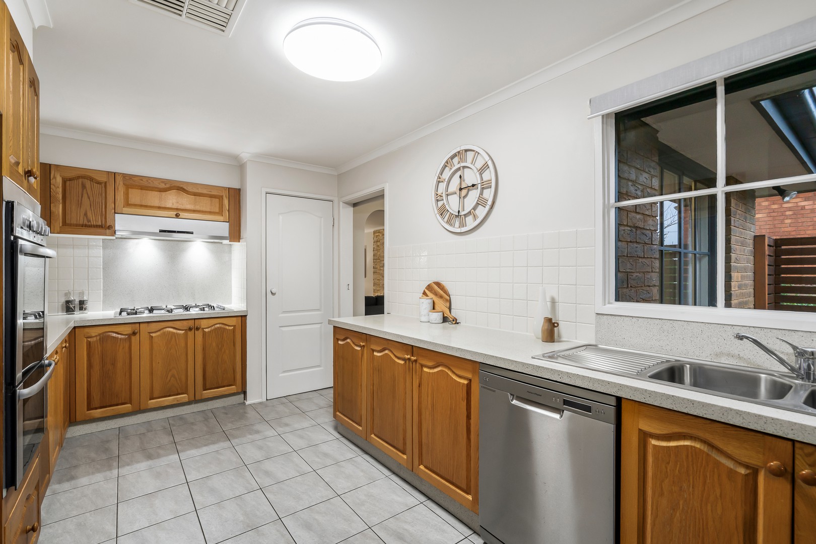 25 Tidcombe Crescent, Doncaster East, VIC 3109, Doncaster East - Thumbnail 5