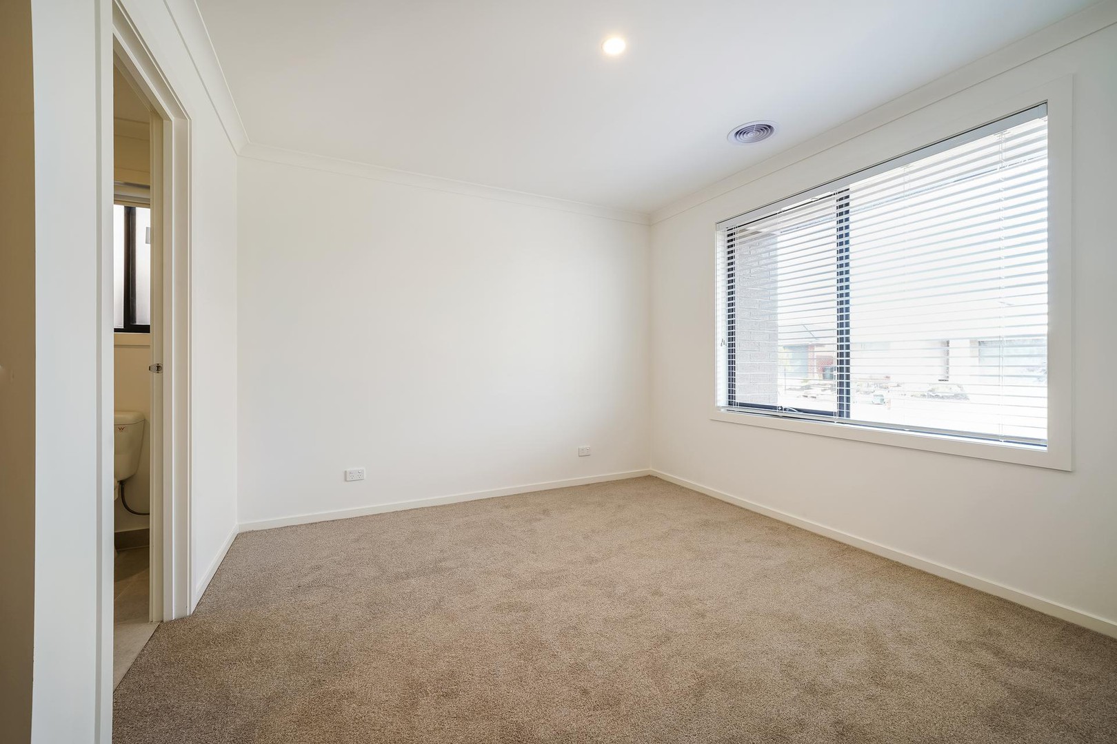 25 Trent Crescent, Charlemont, VIC 3217, Charlemont - Thumbnail 4