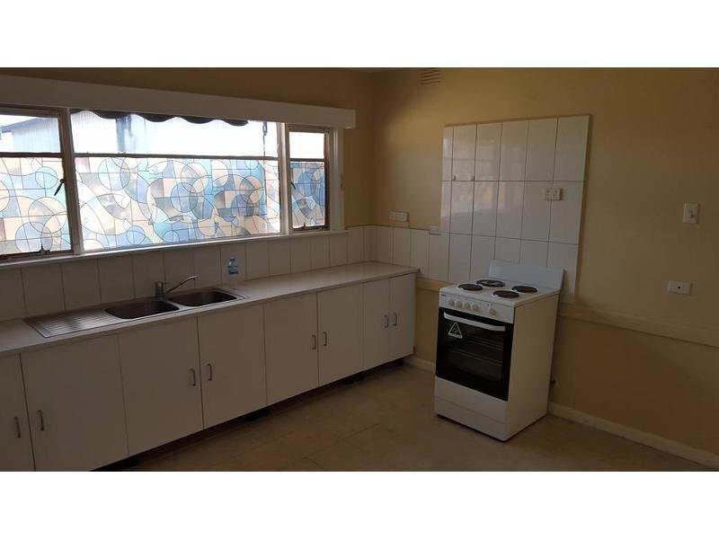 25 View Street, St Albans, VIC 3021, St Albans - Thumbnail 2