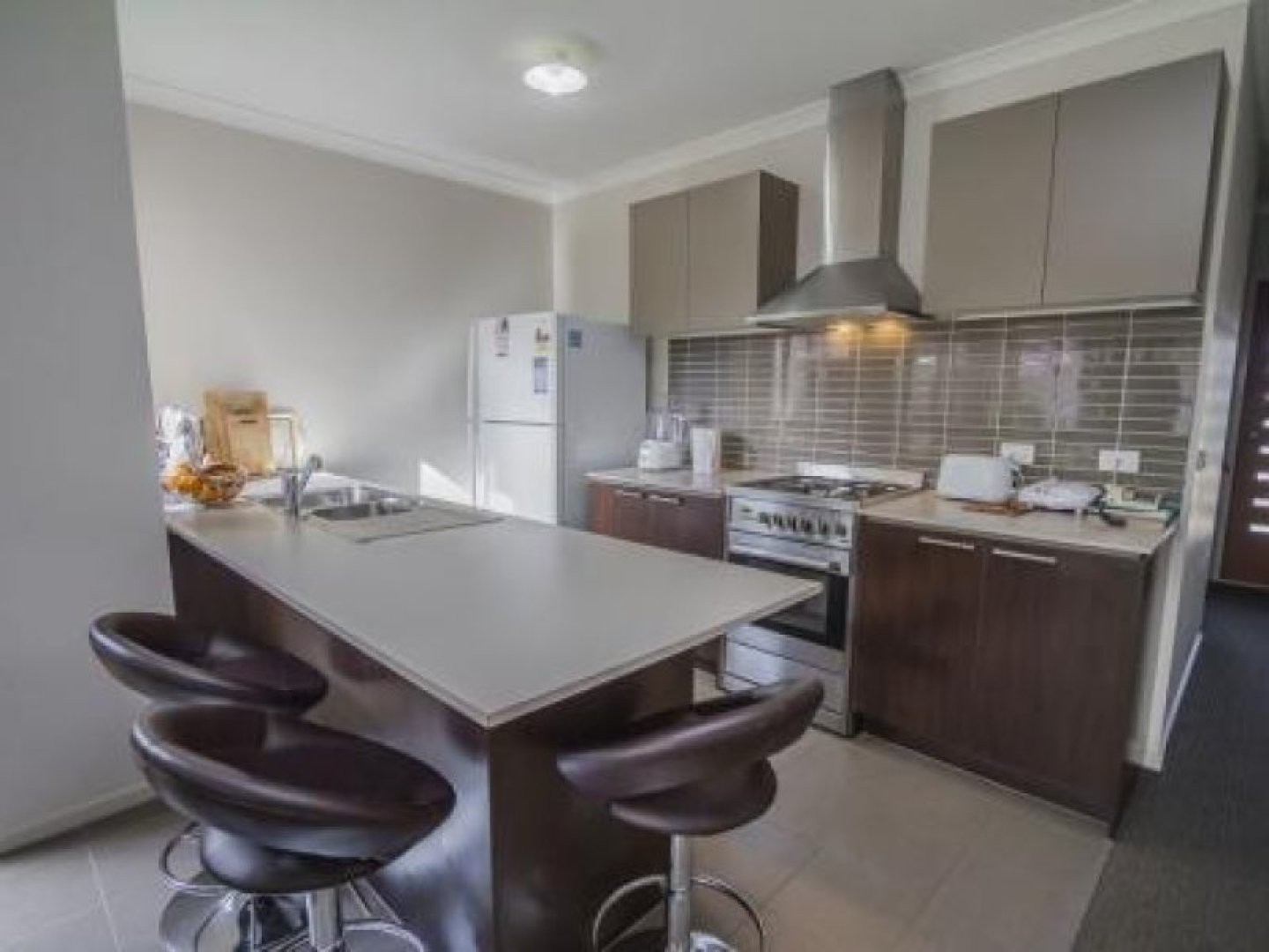 25 Viewside Crescent, Craigieburn, VIC 3064, Craigieburn - Thumbnail 2