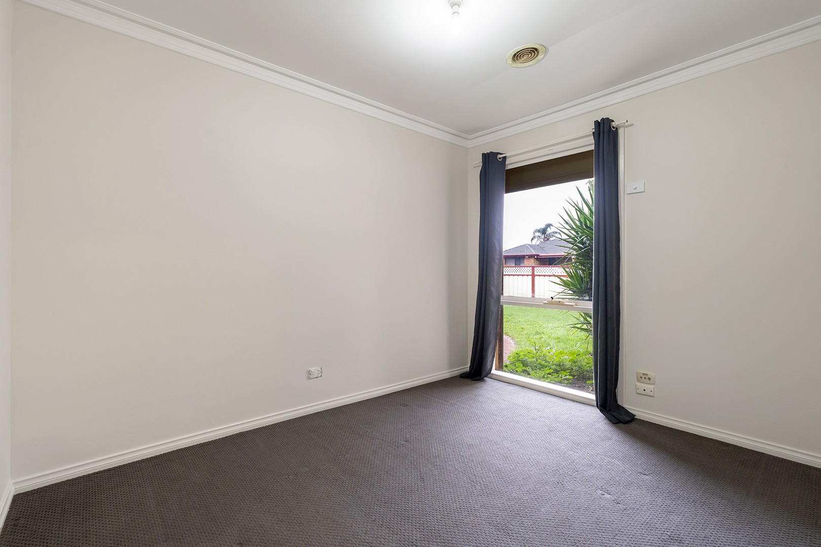 25 Watford Crescent, Craigieburn, VIC 3064 - Thumbnail 2 - 13/07/2026