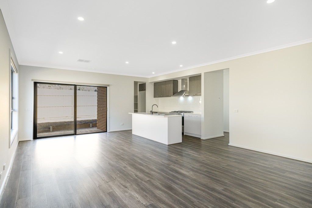 25 Whiteley Street, Mount Duneed, VIC 3217, Mount Duneed - Thumbnail 2