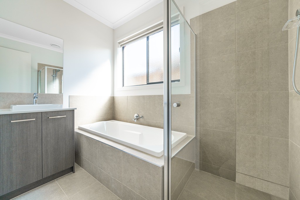 25 Whiteley Street, Mount Duneed, VIC 3217, Mount Duneed - Thumbnail 5