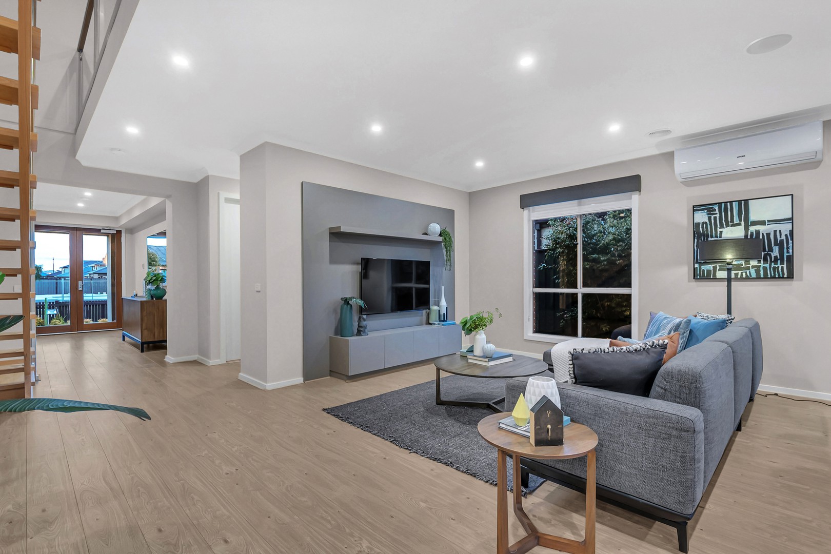 25 Whitfield CrescentCraigieburn, VIC 3064, Craigieburn - Thumbnail 6