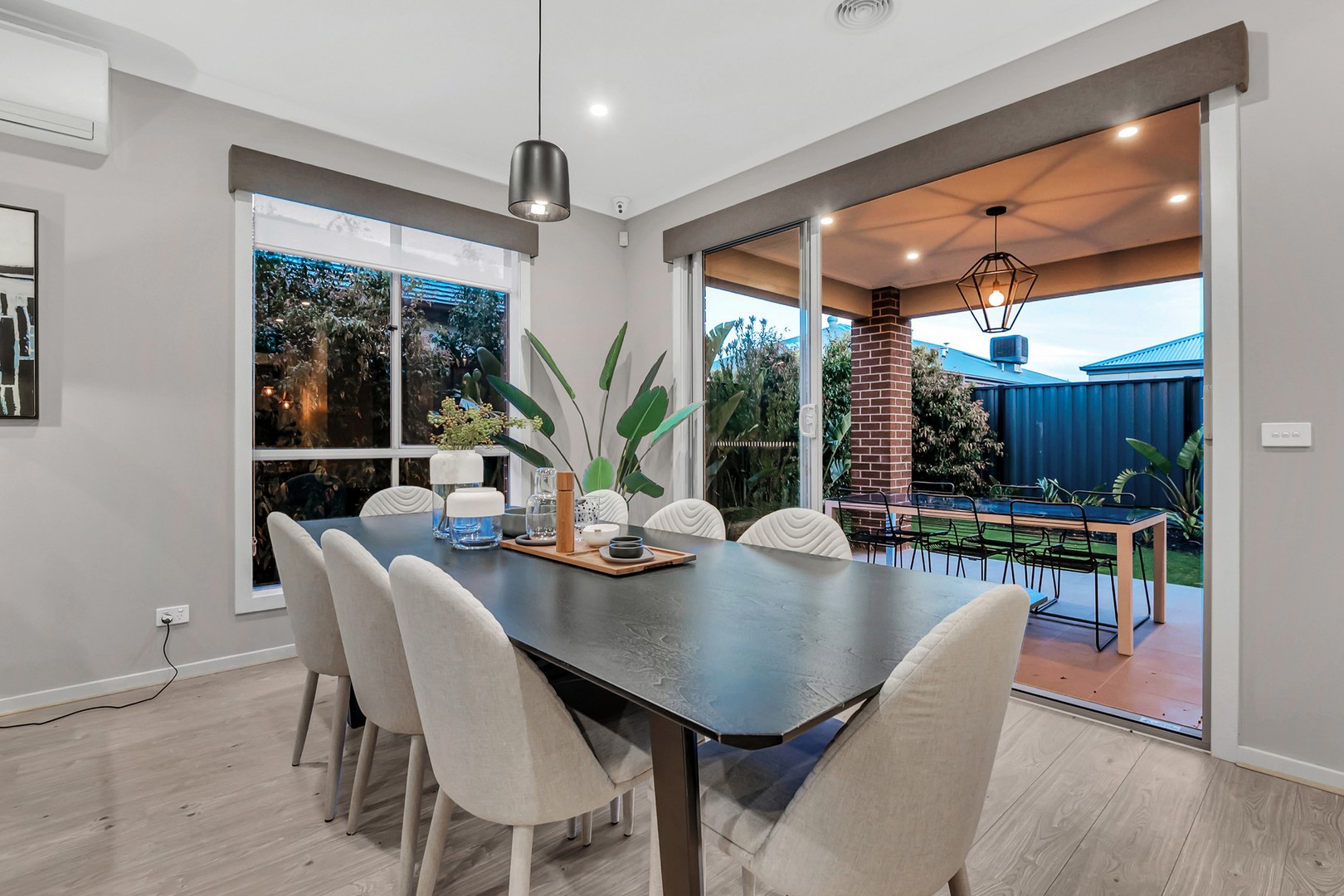 25 Whitfield CrescentCraigieburn, VIC 3064, Craigieburn - Thumbnail 7