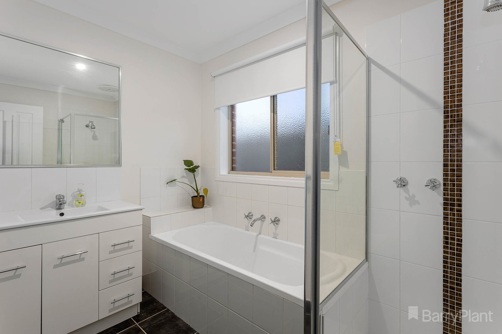 25 Wild Cherry Avenue, Pakenham, VIC 3810, Pakenham - Thumbnail 7