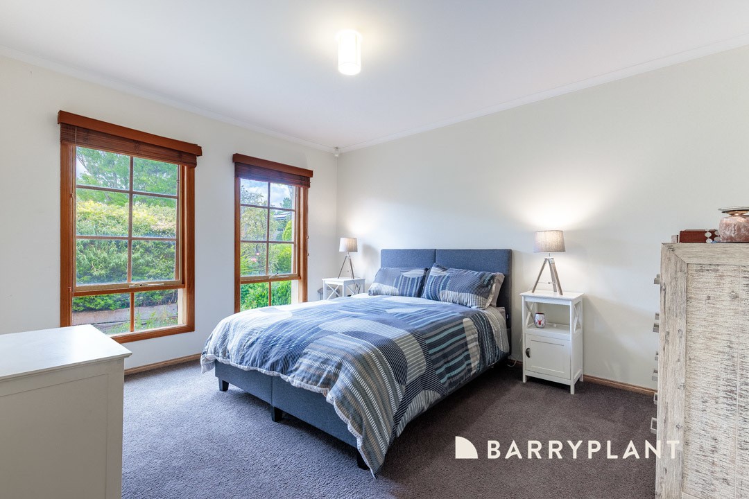 25 Wilona Way, Berwick, VIC 3806 - Thumbnail 2 - 01/12/2025