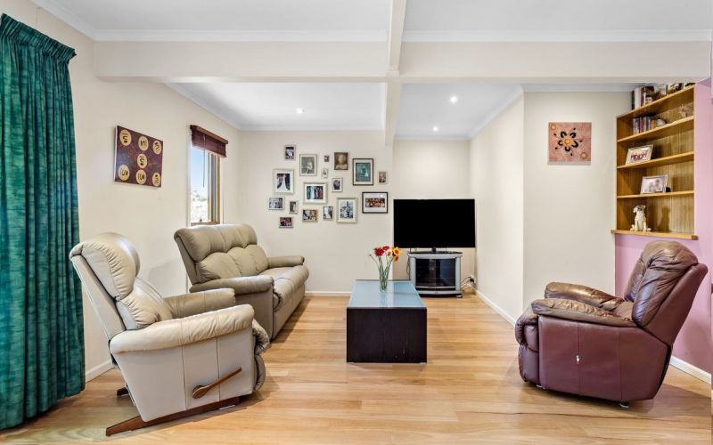 25 Woodhouse Grove, Box Hill North, VIC 3129, Box Hill North - Thumbnail 4