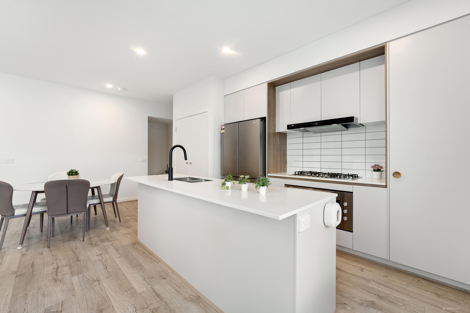 25 Yellowstone Street, South Morang, VIC 3752 - Thumbnail 2 - 29/06/2026