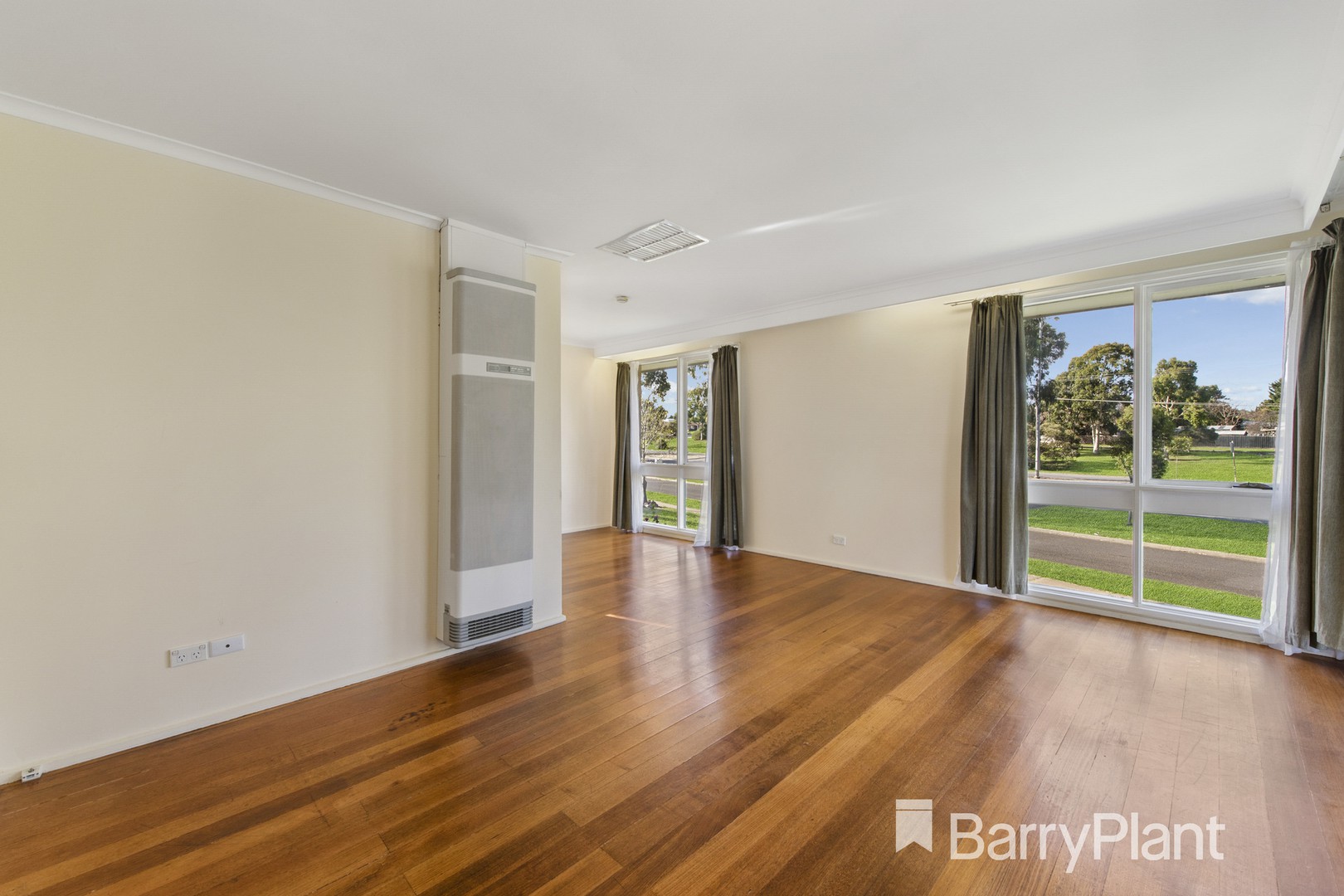 251 Coburns Road, Melton West, VIC 3337, Melton West - Thumbnail 4