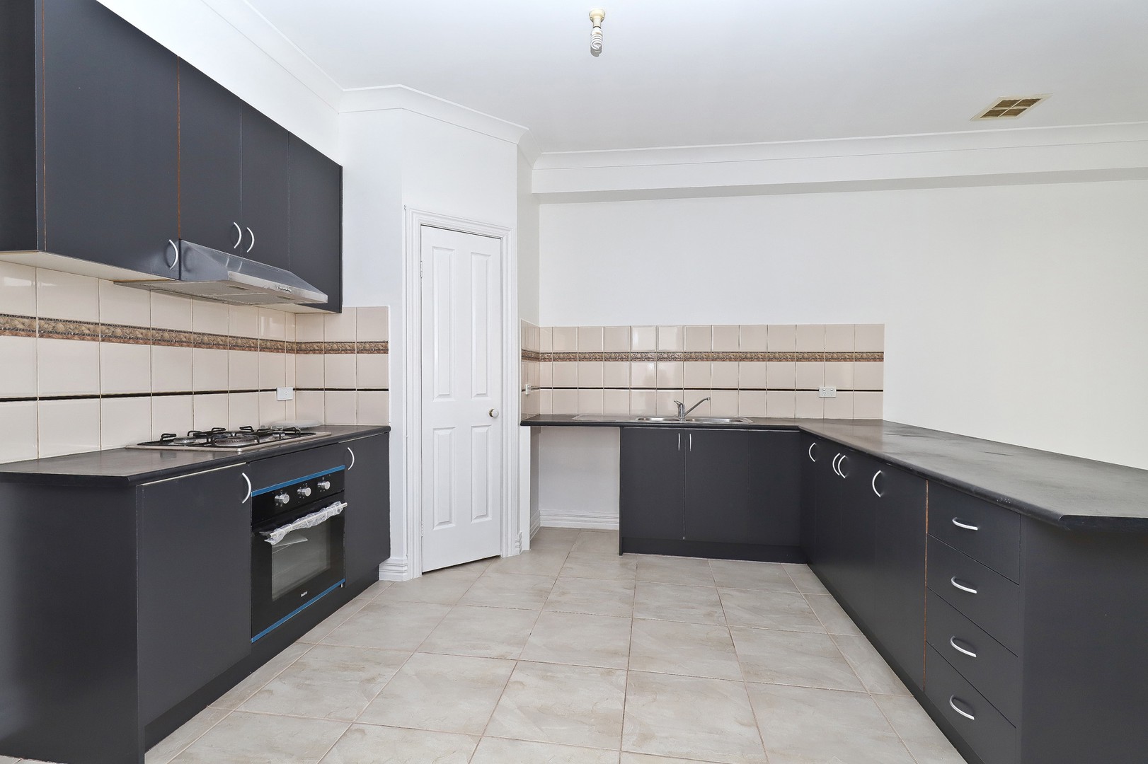 252 Station Road, Cairnlea, VIC 3023 - Thumbnail 1 - 11/04/2022