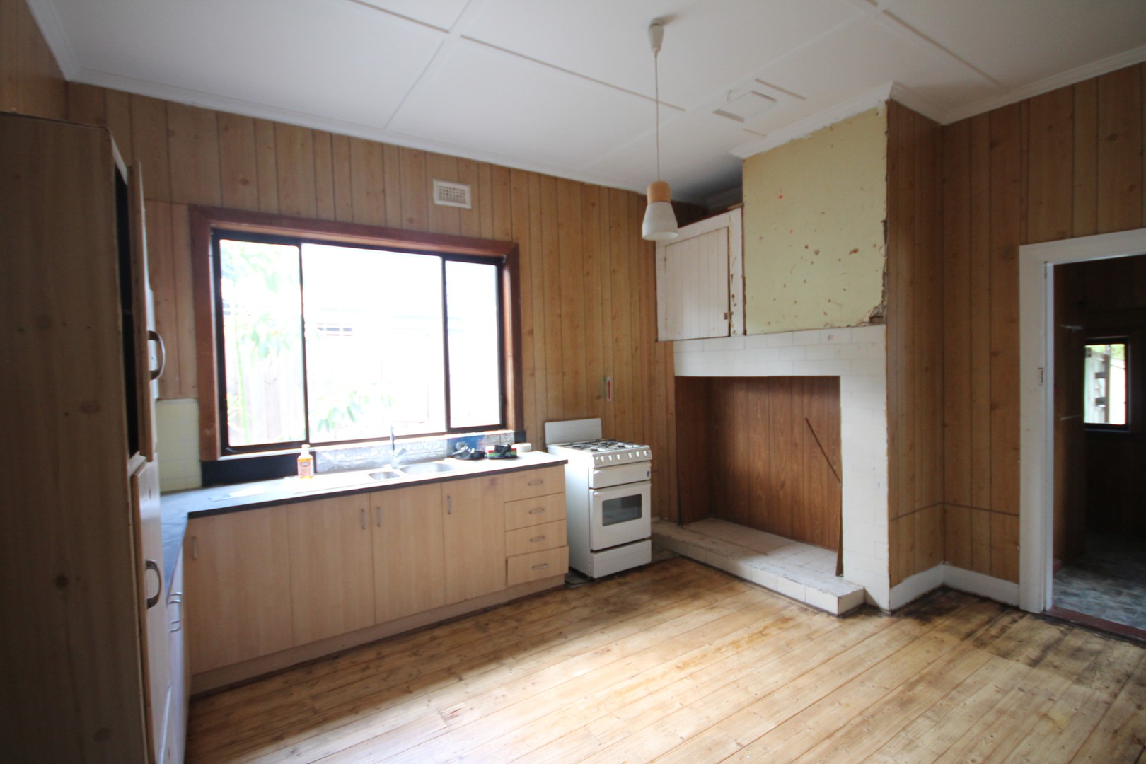 253 Wood Street, Preston, VIC 3072, Preston - Thumbnail 2