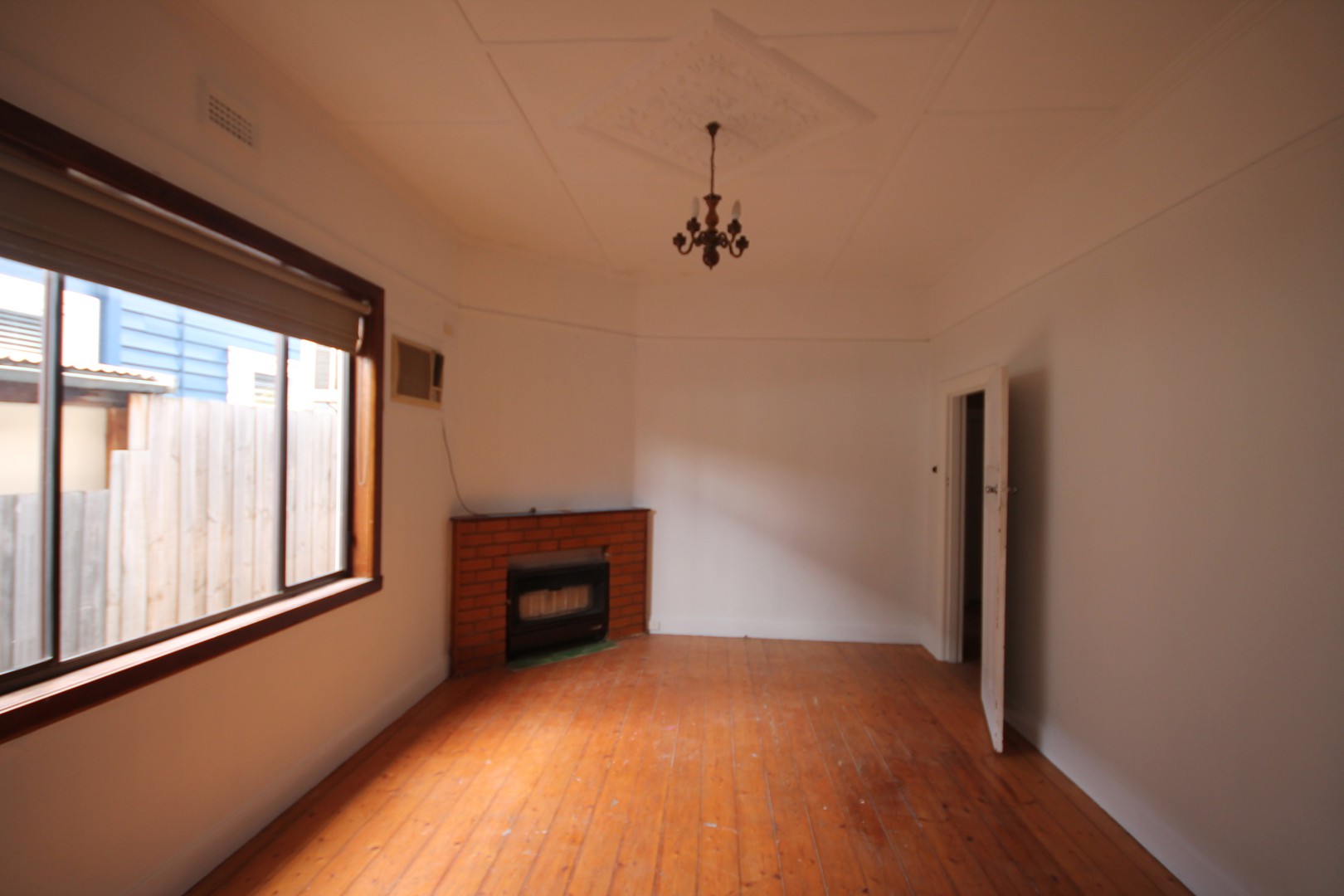 253 Wood Street, Preston, VIC 3072, Preston - Thumbnail 3