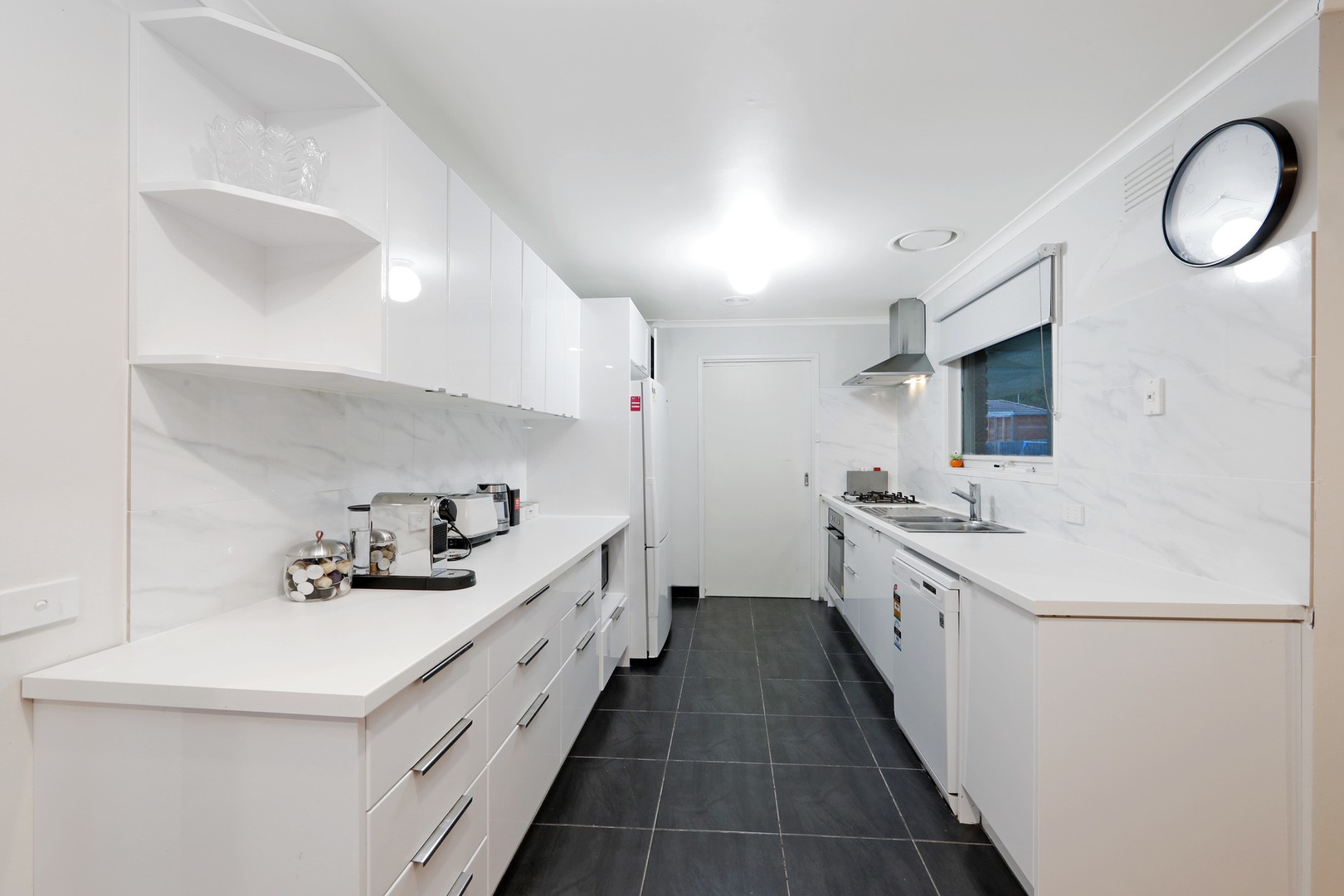 258 Windermere Drive, Ferntree Gully, VIC 3156, Ferntree Gully - Thumbnail 2