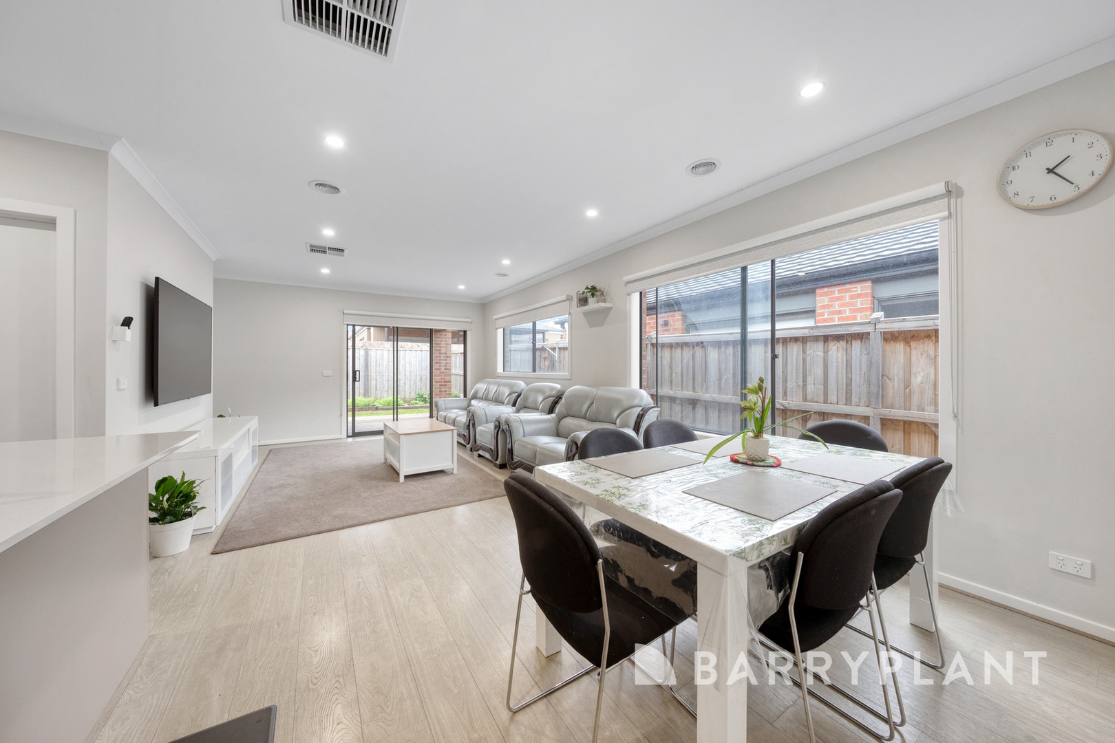 26 Alinta Drive, Deanside, VIC 3336, Deanside - Thumbnail 5