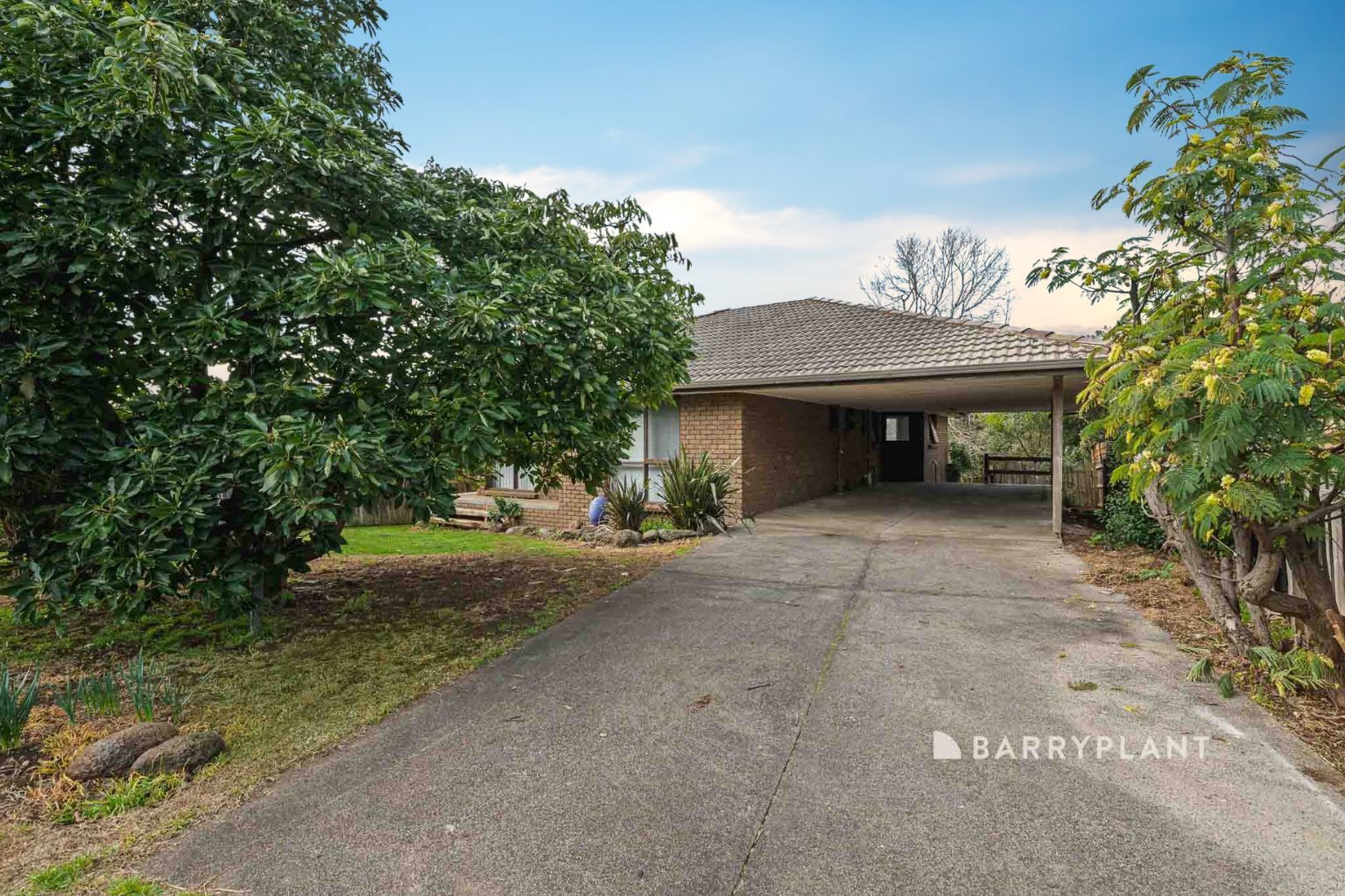 26 Archibald Crescent, Warragul, VIC 3820, Warragul - Thumbnail 2