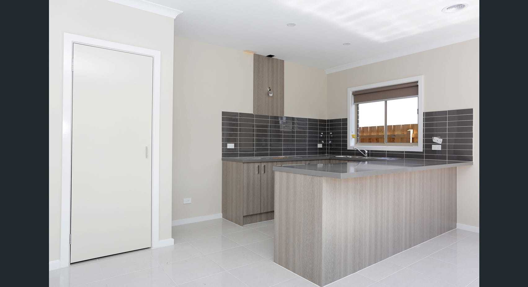 26 Barlow Circuit, Tarneit, VIC 3029, Tarneit - Thumbnail 3