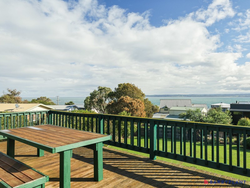 26 Bembridge Crescent, Ventnor, VIC 3922 - Image - 23/06/2026